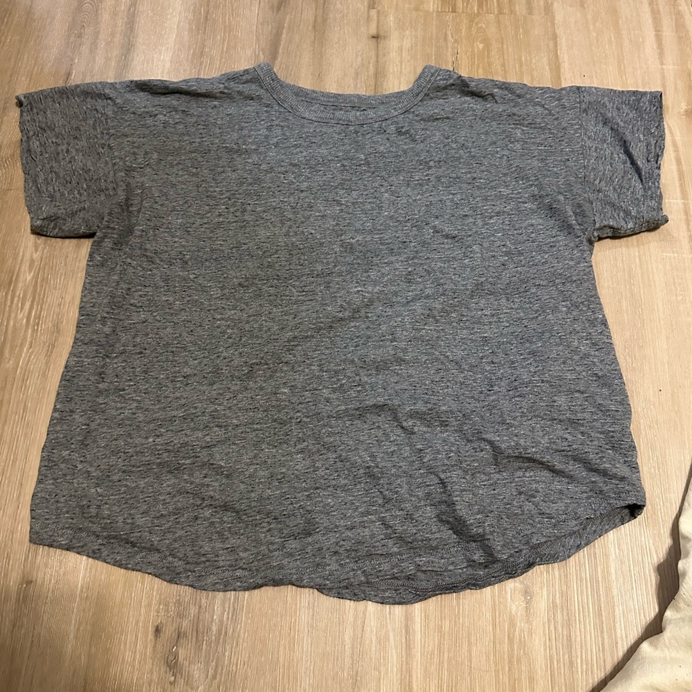 Maxwell‎ gray T-shirt